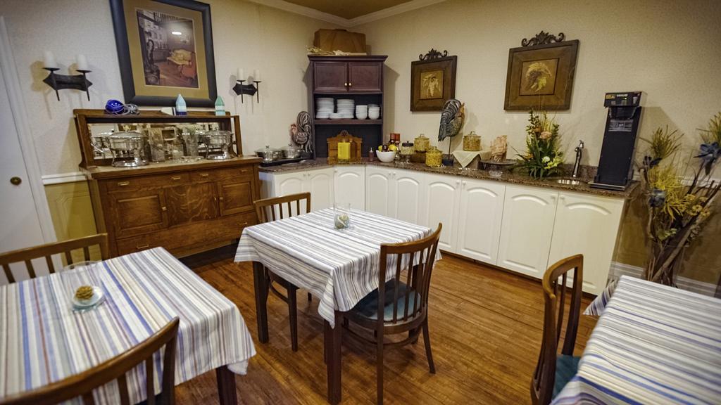 Hearthstone Inn Boutique Hotel Halifax-Дартмут Экстерьер фото